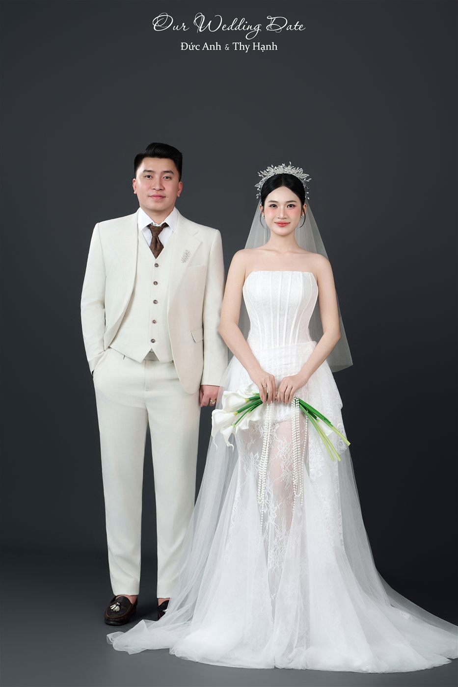Ảnh cưới studio phông kem Pleiku